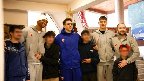Crveno-beli karavan nastavio misiju - Meridian fondacija i Crvena zvezda ponovo obradovali mališane (VIDEO)
