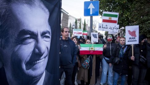 PAHLAVI POZVAO ZAPAD: Pojačajte pritisak na Iran, protestanti moraju da svrgnu vlast