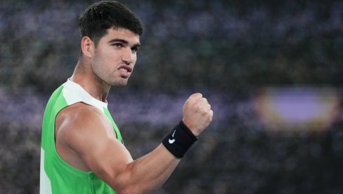 MORAO JE PROPISNO DA SE OZNOJI: Karlos Alkaraz u drugom kolu Australijan opena
