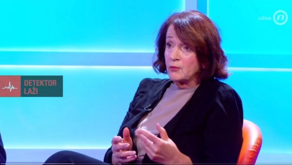 ОЉА БЕЋКОВИЋ И БЛОКАДЕРКА ВЕСНА РАКИЋ ВОДИНЕЛИЋ ТВРДЕ ДА ВУЧИЋ УНИШТАВА  УНВЕРЗИТЕТ: Истина је потпуна супротност!