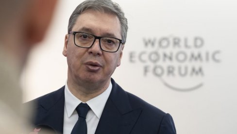 ПАМЕТОВАЊЕ СЕ ВРАТИЛО КАО БУМЕРАНГ Жаклина покушавала да учи Вучића како да се једе: Интернет је разнео у секунди