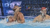 ПОРАЗ САМО ОПОМИЊЕ: Ватерполисти Србије и поред пораза од Црне Горе држе главу усправно, ево шта следи на Европском првенству