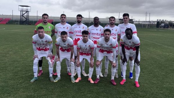 НИШЛИЈЕ КУЋИ ПЕВАЈУЋИ: Раднички успешан на генералки