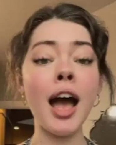 ХИТ ПРИЧА: Конобарица открила како је случајно жени открила да је МУЖ ВАРА (ВИДЕО)