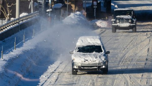ŠLEPER SLETEO S PUTA: Saobraćajna nezgoda kod Kadinjače