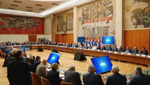 ПРОСВЕТИ СУ ПОТРЕБНЕ РЕФОРМЕ Станковић: Ми имамо припремљена четири закона, они су у процедури