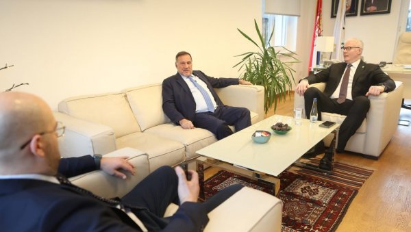 ПОСЕТА ПРИЈАТЕЉА: Председник ОКС Дејан Томашевић угостио првог човека ЕОК