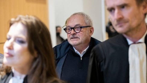 БИВШИ ФРАНЦУСКИ СЕНАТОР СЕКСУАЛНИ ПРЕДАТОР? Подметнуо колегиници МДМА у шампањац (ФОТО)