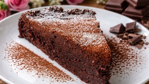 ЧОКОЛАДНИ КОЛАЧ ОД СИРА: Колач без брашна