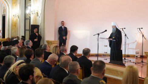 PATRIJARH PORFIRIJE: Sveti Sava bi nam danas rekao da najpre zavađena braća treba da se pomire