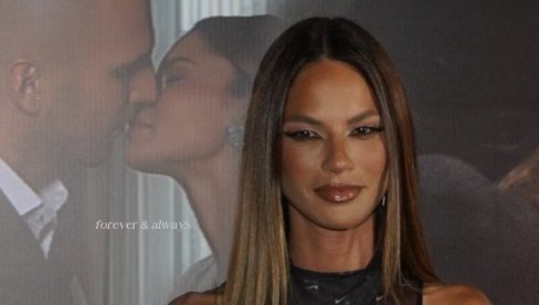 ДАНИЈЕЛА ДИМИТРОВСКА СЕ УДАЛА У ХАЉИНИ ВИКТОРИЈЕ БЕКАМ: Она ју је носила када је ишла на вечеру са краљем Чарлсом (ФОТО)