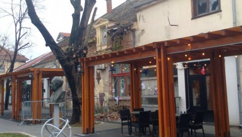 U CENTRU POŽAREVCA POČELO URUŠAVANJE ZADUŽBINE IZ 19. VEKA   Rizik kraj Čikoša