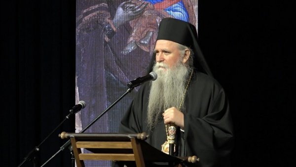 У БОКИ ПРОСЛАВЉЕН САВИНДАН: Митрополит Јоаникије упутио поруке јединства