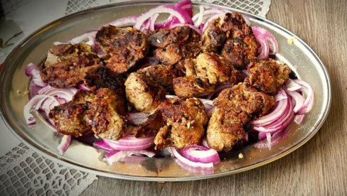 KAFANSKA DŽIGERICA SA LUKOM: Ručak koji se sprema za čas, a poslastica je za prave gurmane (VIDEO)