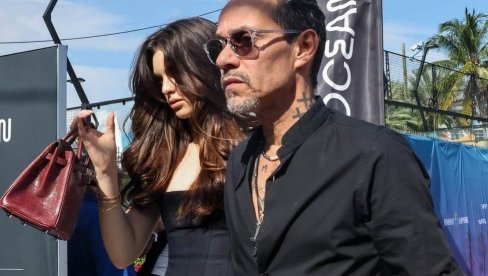 БИВШИ МУЖ ДЖЕЈ ЛО У 58. ГОДИНИ ЧЕКА ОСМО ДЕТЕ: Он и његова 31 годину млађа супруга лепе вести су поделили на предиван начин