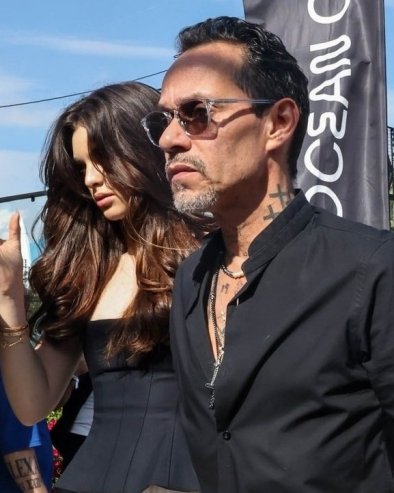 БИВШИ МУЖ ДЖЕЈ ЛО У 58. ГОДИНИ ЧЕКА ОСМО ДЕТЕ: Он и његова 31 годину млађа супруга лепе вести су поделили на предиван начин