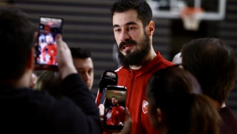 NIKOLA KALINIĆ NAKON BOLNOG PORAZA ZVEZDE - Najavio veliko pojačanje u timu Strašan igrač