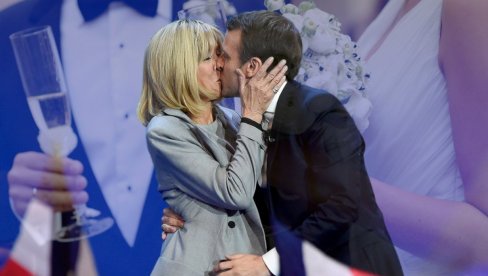 IMAO JE 15 KAD SE ZALJUBIO U 25 GODINA STARIJU UČITELJICU: Kako su Brižit i Emanuel Makron izgledali na svadbi? (VIDEO)