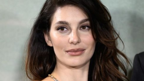 АЛ ПАЋИНО ЈОЈ ЈЕ ОЧУХ, ЉУБИЛА ЈЕ ЛЕОНАРДА ДИ КАПРИА, ОСВОЈИЛА ХОЛИВУД: Лепотица којој нико не може да каже не! (ФОТО)