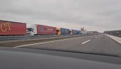 ВОЗАЧИ КАМИОНА ПРЕКИДАЈУ ПРОТЕСТ: Блокада граничних прелаза завршава се после 5 дана