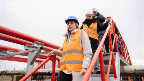 ЂЕДОВИЋ ХАНДАНОВИЋ У СМЕДЕРЕВУ: Почело пуњење дизелом нових складишта