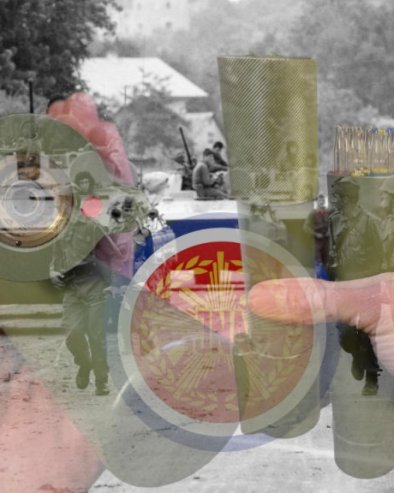 У ПОДРУМУ НАШАО ПРЕДМЕТ ИЗ ЈНА: Отворио војни комплет и занемео - одмах га упозорили на опрез (ФОТО)