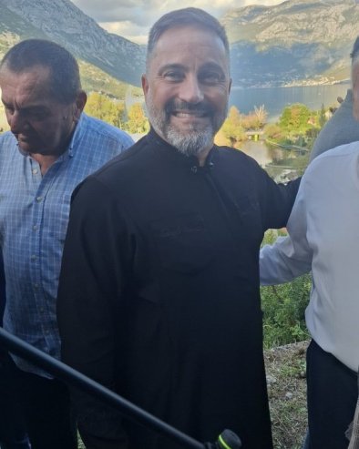 ХРВАТИ ЗАБРАНИЛИ УЛАЗАК СВЕШТЕНИКУ СПЦ Бацковић за Новости: И црногорски медији цртају нам мету