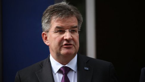 LAJČAK SE OGLASIO POSLE OSTAVKE: Nikad nisam učestvovao u Epstajnovim događajima, nisam bio upoznat sa njegovim kriminalnim radnjama