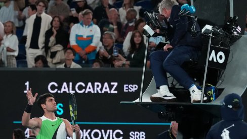 АЛКАРАЗ ПОБЕСНЕО ЗБОГ ОВОГА: Одмах је скочио на судију због ове одлуке  (ВИДЕО)