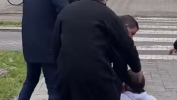 Блокадери у Кули брутално претукли грађане који се боре против насиља над женама