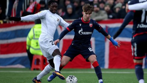 ЗВЕЗДА ОПЕТ ПРВА! Шампион сменио Партизан на челној позицији Суперлиге, Станковић вратио црвено-беле на врх (ФОТО/ВИДЕО)