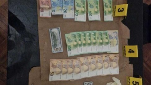 UHAŠENA DVOJICA KAVČANA: Policija pronašla kokain, kriptovane telefone, vagicu  i veliku količinu novca