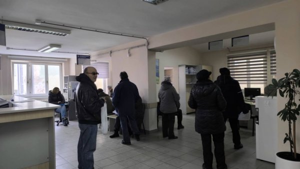 НОВОСТИ САЗНАЈУ! БРОЈ ПРИЈАВА ЗА ЛЕГАЛИЗАЦИЈУ ЋЕ ПРЕЋИ ДВА МИЛИОНА: Грађани убрзали пријаве, ево колико је стигло захтева