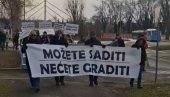 DINKOVA EKIPA DIVLJA U NOVOM SADU: Ponovo ustali protiv srpske crkve (FOTO)