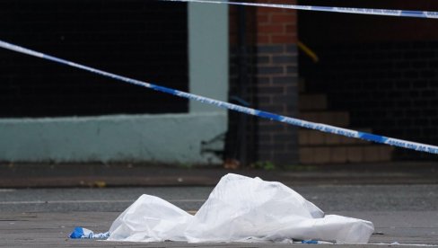 УБИСТВО КОД СТУДЕНТСКОГ ДОМА: Избоден младић након сукоба са тинејџером (ФОТО)