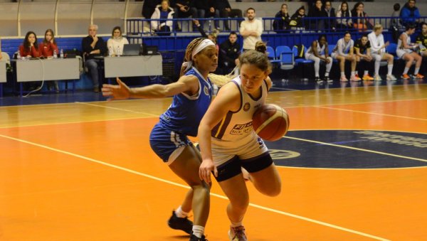 БЕЗ ПРАВА НА КИКС: Пред кошаркашицама Краљева дерби зачеља против Спартака