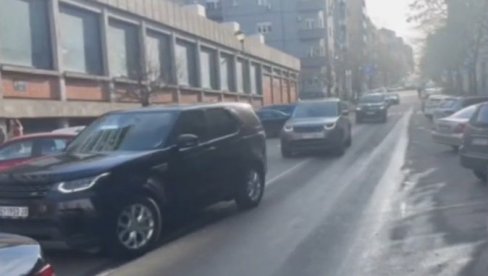 VRAČARCI SPROVEDENI NA SASLUŠANJE POD NAJJAČIM MERAMA OBEZBEĐENJA: Reketirali i palili lokale po centru Beograda (VIDEO)