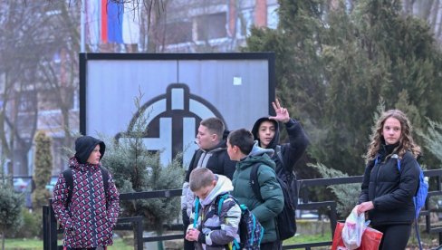 УЧИЋЕ НАШУ ДЕЦУ ДА СУ НЕМАЊИЋИ - АЛБАНЦИ: Које све опасности крије преузимање српског образовног система од стране Приштине