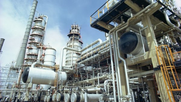 ПОРАСЛЕ ЦЕНЕ НАФТЕ: Пад тензија између Ирана и САД утичу на тржиште енергената