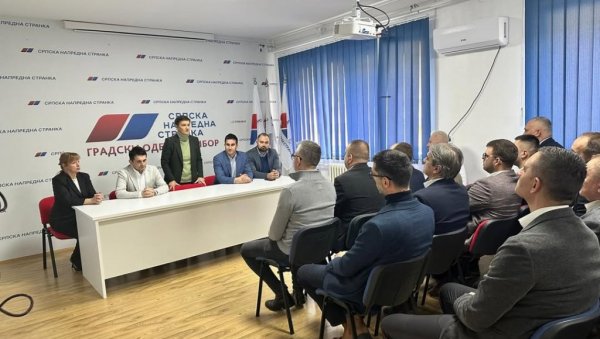 ВАЖНИЈЕ НЕГО ИКАД ДА СЕ БОРИМО ЗА НАШУ ПОЛИТИКУ Брнабић: Нећемо дозволити да блокадери различитих боја униште Србију