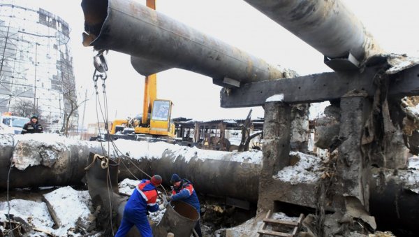 КИЈЕВ СЕ У ФЕБРУАРУ СУОЧАВА СА ЛЕДЕНОМ КАТАСТРОФОМ: Имаће само 4 до 6 сати струје дневно након руских бомбардовања