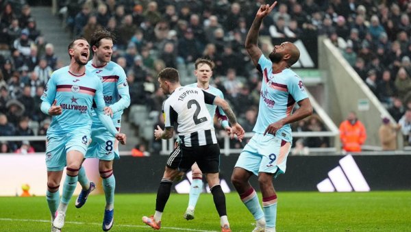 ВЕЛИКА ПОБЕДА БРЕНТФОРДА: Пчелице срушиле Њукасл у Премијер лиги