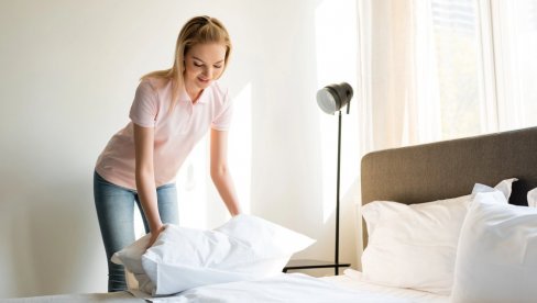 PROVERITE DA LI VAM TREBA NOVI JASTUK: Trik od 30 sekundi će vam sve reći