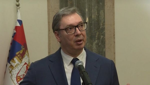 НАСТАЛА ЈЕ ПАНИКА КО ЈЕ ИЗДАЈНИК Вучић о тајном састанку блокадера: Анђелковића познајем са факултета, био је најлошији студент