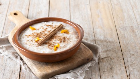 НЕСВАКИДАШЊА ПОСЛАСТИЦА: Индијски десерт од ког ће замирисати цела кућа