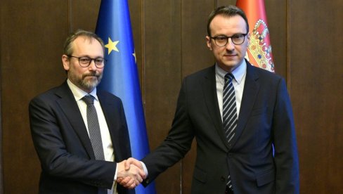 PRIŠTINA ŽELI OBRAČUN SA SRPSKIM UNIVERZITETOM: Petar Petković sa Žiofreom o zahtevu kosovskog prištinskog Univerziteta