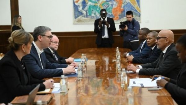 ВУЧИЋ СА ПРЕДСЕДНИКОМ ПАРЛАМЕНТА ТАНЗАНИЈЕ: Србија придаје велики значај партнерствима са афричким државама
