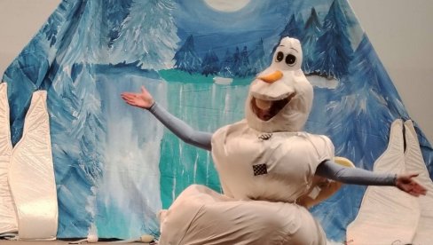 BESPLATNA PREDSTAVA ZA 1.500 DECE: U Alibunaru počeli „Februarski dani pozorišta“