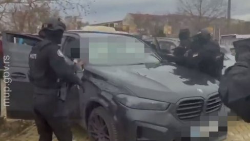 ПОГЛЕДАЈТЕ СНИМАК ХАПШЕЊА: Врачарац пао у Новом Саду (ВИДЕО)