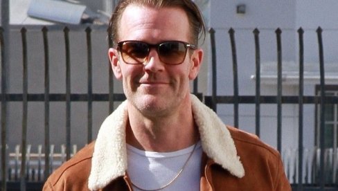 ГЛУМЦИ СУ ПЛАКАЛИ КАДА СУ ГА ПОСЛЕДЊИ ПУТ ВИДЕЛИ: Ово је било последње појављивање Џејмса Ван Дер Бика! (ФОТО)